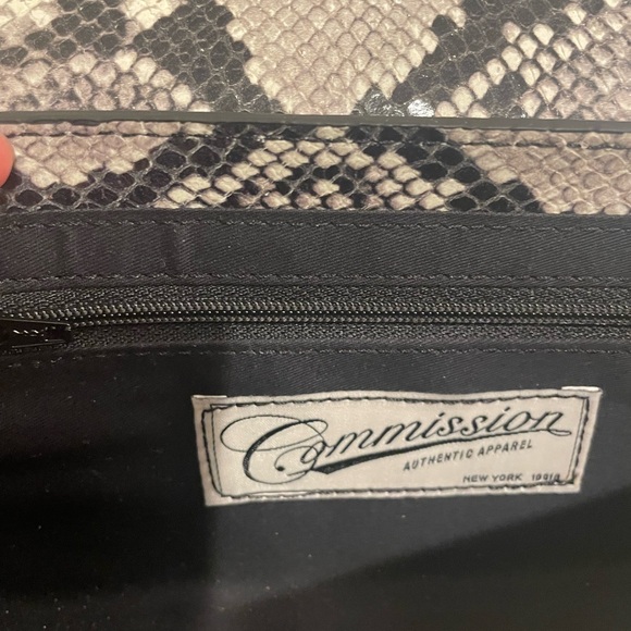 Commission Python leather Crossbody Bag - Picture 7 of 8